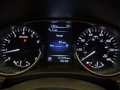 Used 2015 Nissan Rogue SL w/ SL Premium Package FWD image 23