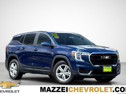 Used 2022 GMC Terrain SLE w/ LPO, Floor Liner Package