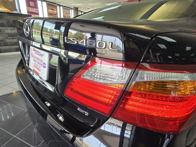 Used 2011 Lexus LS 460 L w/ Luxury Pkg AWD/4WD image 32