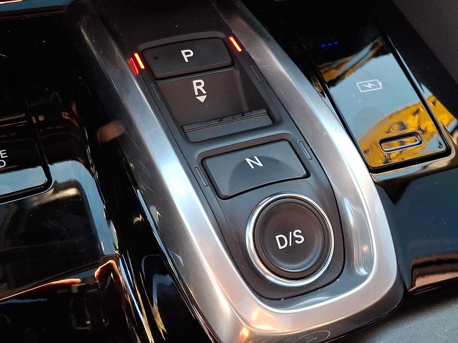 Used 2023 Acura MDX w/ Advance Package AWD/4WD image 16