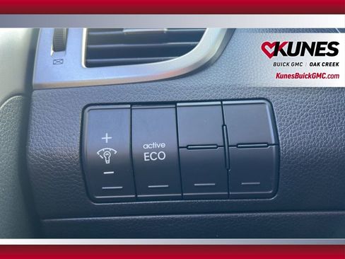 Used 2017 Hyundai Elantra GT image 14