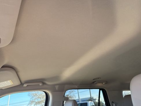 Used 2023 Ford Expedition XLT image 14