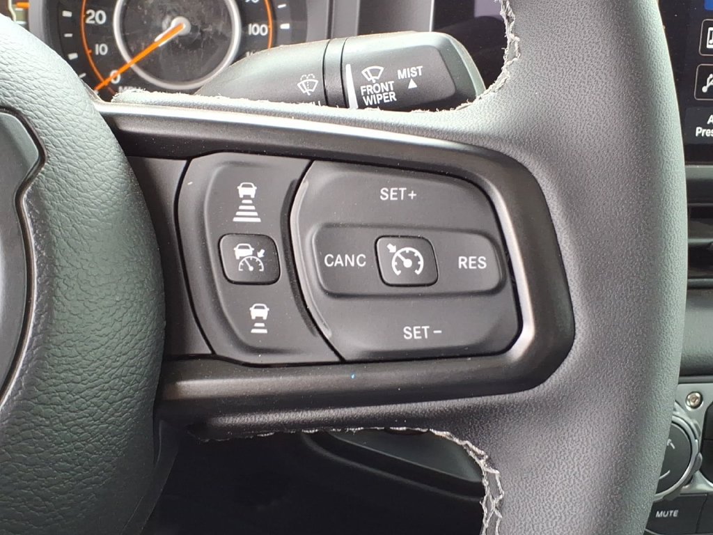 Used 2026 Jeep Gladiator Sport AWD/4WD image 31