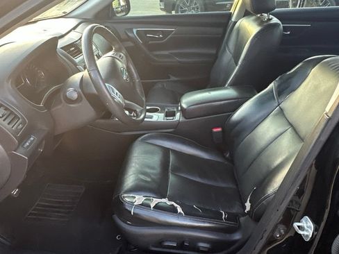 Used 2017 Nissan Altima 2.5 SL w/ 2.5 Technology Package FWD image 18
