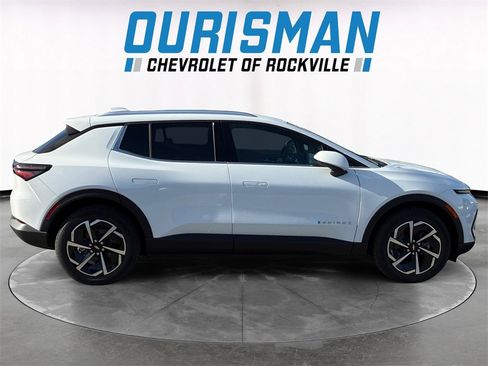 New 2026 Chevrolet Equinox EV LT image 7