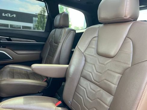 Certified 2021 Kia Telluride SX w/ SX Prestige Package AWD/4WD image 36