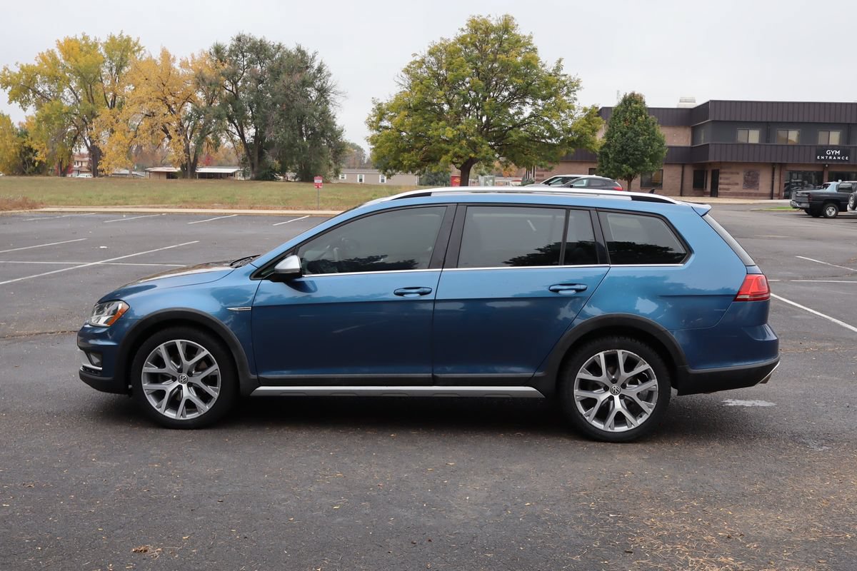 Used 2017 Volkswagen Golf Alltrack SEL AWD/4WD image 9