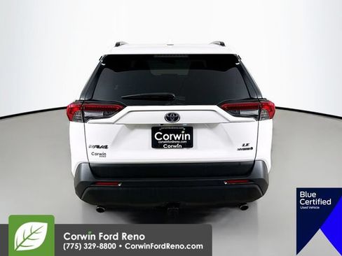 Used 2020 Toyota RAV4 LE w/ All Weather Liner Package AWD/4WD image 9