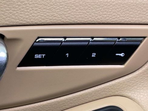 Certified 2017 Porsche 911 Carrera 4S image 34