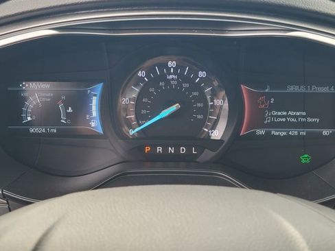 Used 2019 Ford Fusion SE image 19
