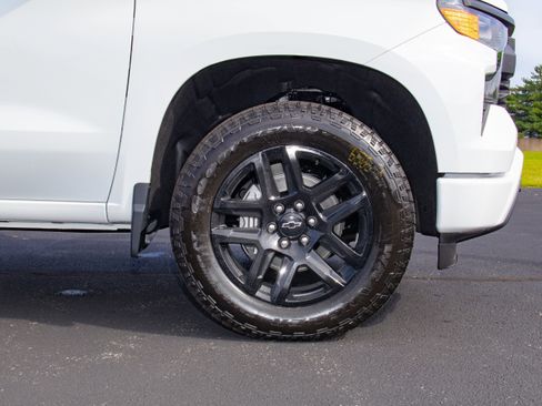 New 2026 Chevrolet Silverado 1500 Custom w/ Turbomax Blackout Package image 7