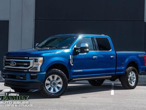 Used 2022 Ford F250 Platinum AWD/4WD image 2