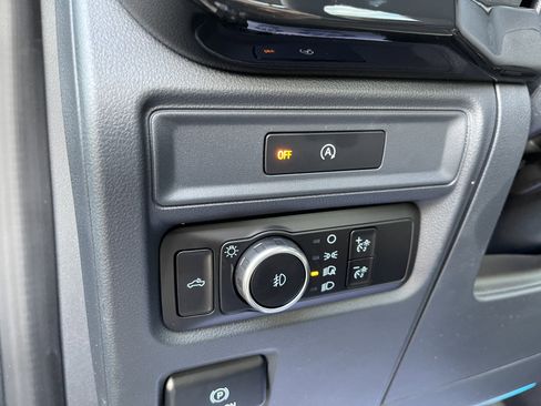 Used 2025 Ford F150 XL w/ Equipment Group 103A High image 21