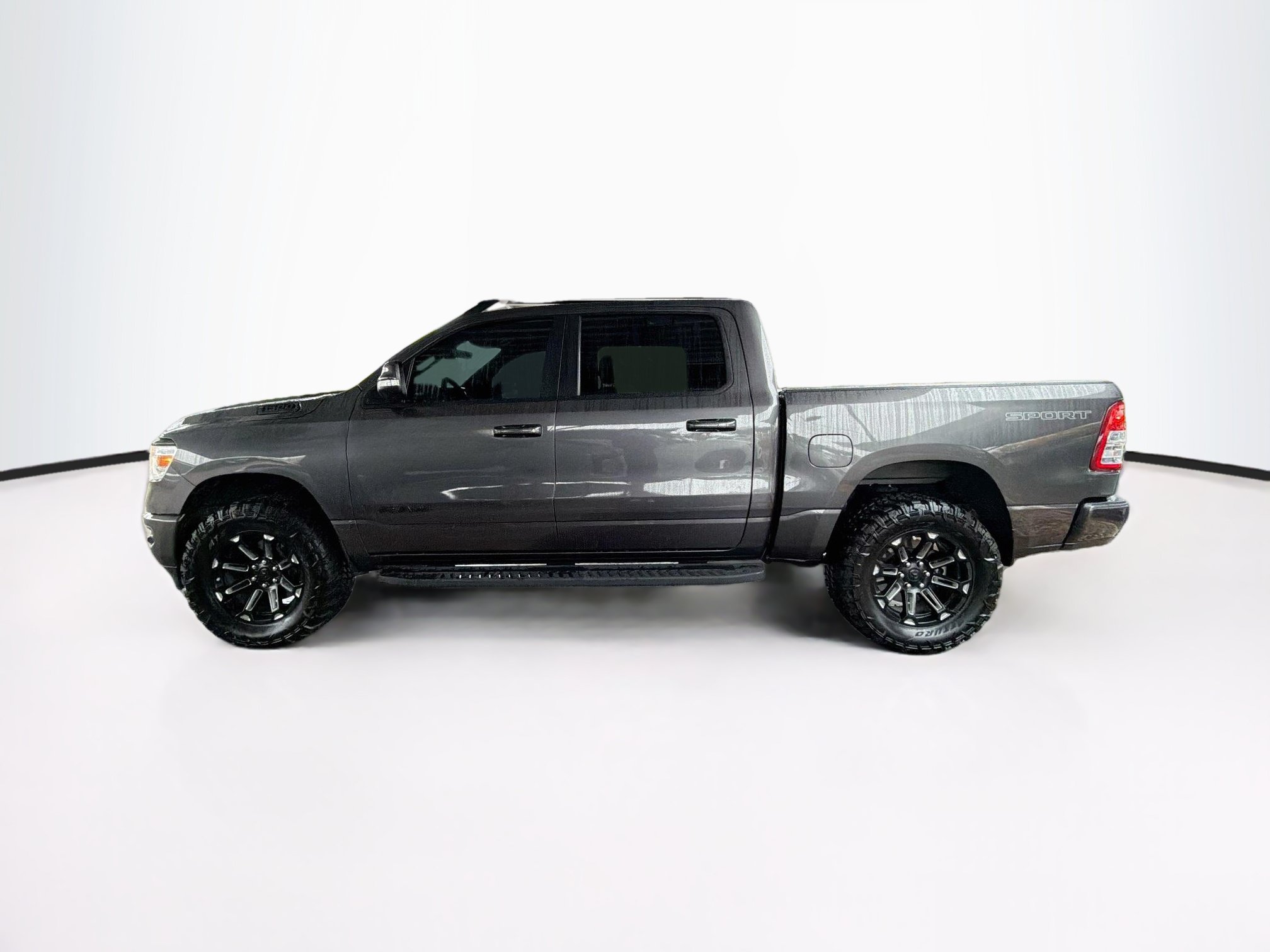 Used 2020 RAM 1500 Big Horn AWD/4WD image 4