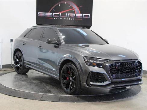 Used 2022 Audi RS Q8 w/ Carbon Optic Package image 2