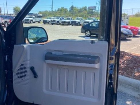 Used 2009 Ford F350 XL image 10