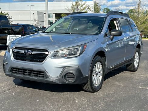 Used 2018 Subaru Outback 2.5i AWD/4WD image 3