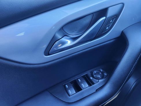 Used 2024 Chevrolet Blazer LT image 18