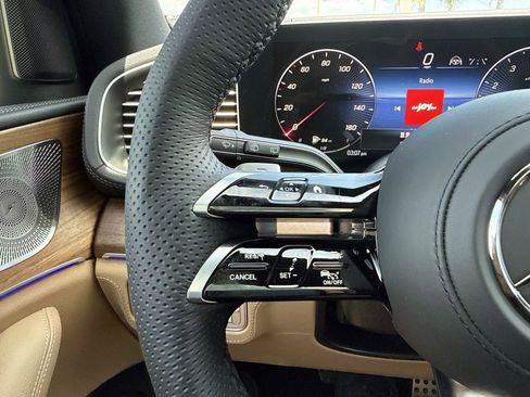 New 2026 Mercedes-Benz GLS 580 4MATIC image 32