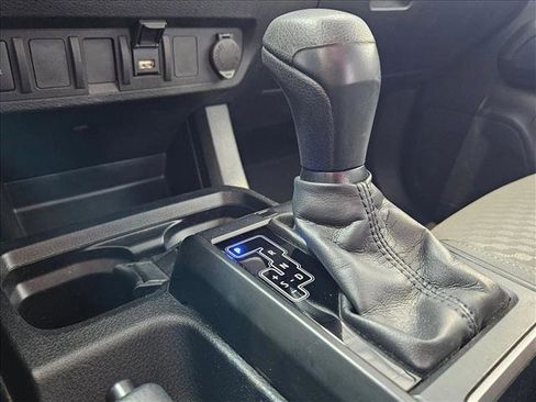 Used 2020 Toyota Tacoma SR w/ SR Convenience Package image 10