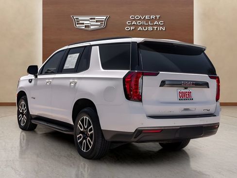 Used 2024 GMC Yukon AT4 w/ Technology Package AWD/4WD image 3