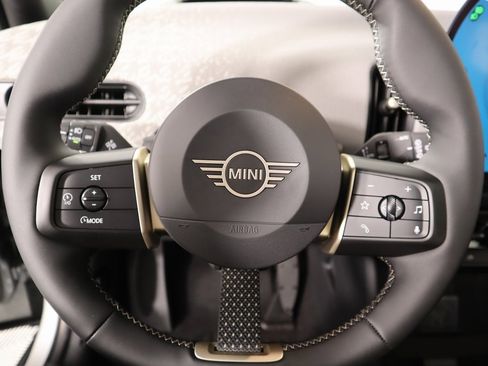 New 2025 MINI Cooper S image 4