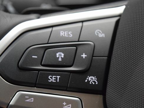 New 2025 Volkswagen Atlas SEL Premium R-Line image 14