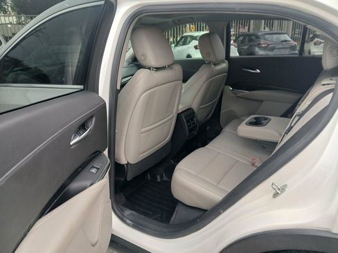 Used 2020 Cadillac XT4 Premium Luxury FWD image 11