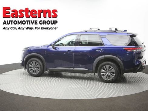 Used 2023 Nissan Pathfinder SV w/ SV Premium Package AWD/4WD image 63