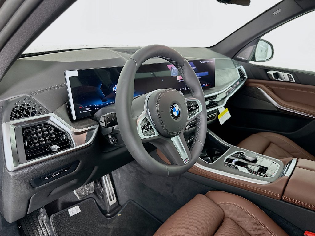 Used 2026 BMW X5 sDrive40i w/ M Sport Package RWD image 9