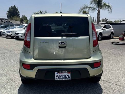 Used 2013 Kia Soul FWD image 3