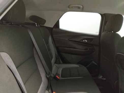 Used 2023 Chevrolet TrailBlazer LT w/ Convenience Package AWD/4WD image 19