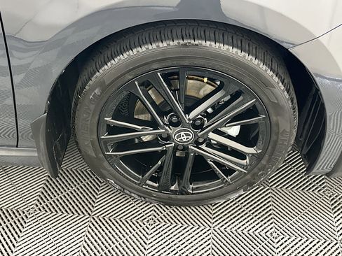 Used 2025 Toyota Camry SE FWD image 11