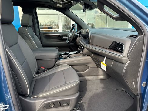 New 2026 Chevrolet Tahoe Premier w/ Sun And Tow Package AWD/4WD image 4