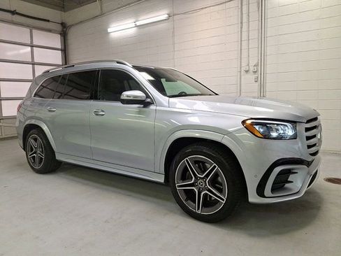 Certified 2025 Mercedes-Benz GLS 450 4MATIC image 1