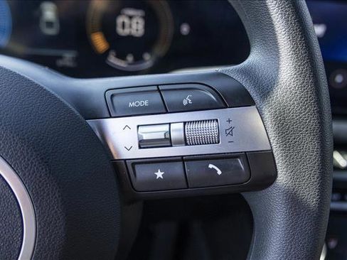 Certified 2025 Hyundai Santa Cruz SEL image 16