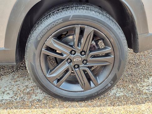 Used 2025 Chevrolet Trax ACTIV w/ Driver Confidence Package image 8