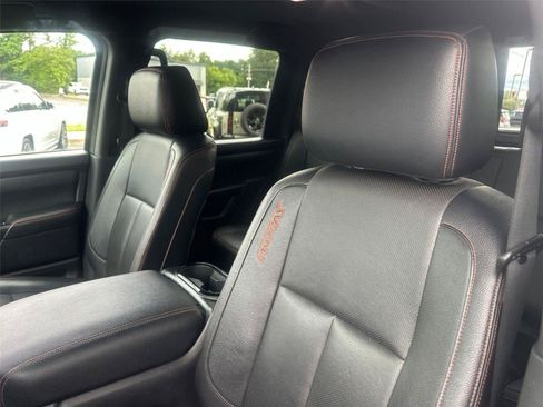 Used 2021 Nissan Titan PRO-4X w/ Pro-4x Convenience Package AWD/4WD image 25