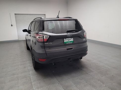 Used 2018 Ford Escape SE w/ SE Sport Appearance Package AWD/4WD image 6