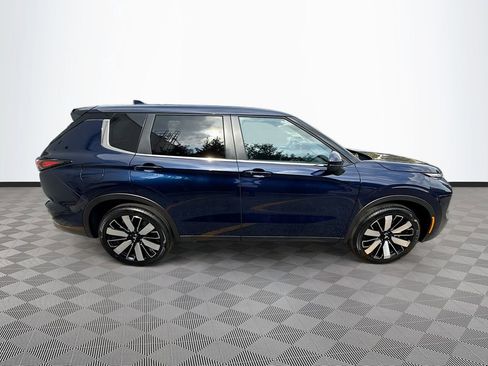 New 2026 Mitsubishi Outlander SE image 8