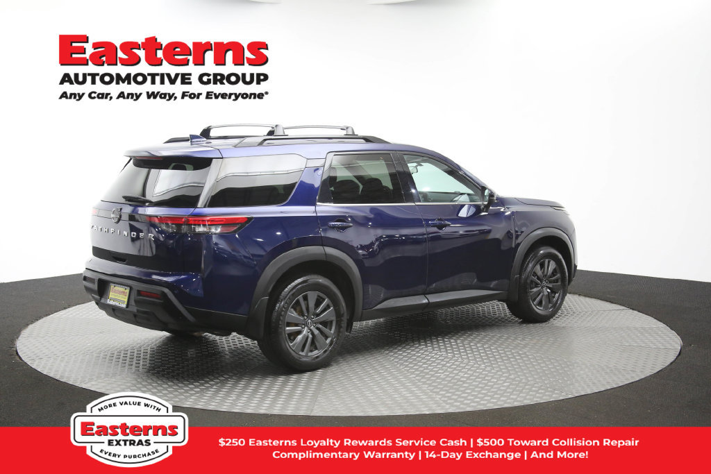 Used 2022 Nissan Pathfinder SV AWD/4WD image 44