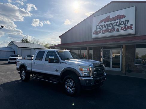 Used 2015 Ford F250 Lariat w/ Lariat Ultimate Package image 2