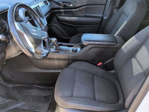 Used 2018 GMC Acadia SLE w/ Driver Alert Package I image 12