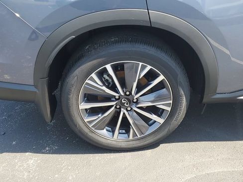 Certified 2026 INFINITI QX60 Luxe w/ Cargo Package FWD image 5