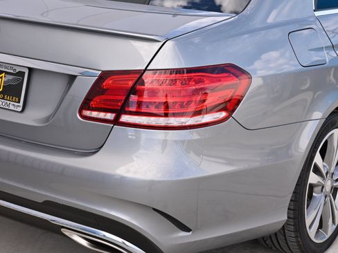 Used 2014 Mercedes-Benz E 350 Sedan image 24