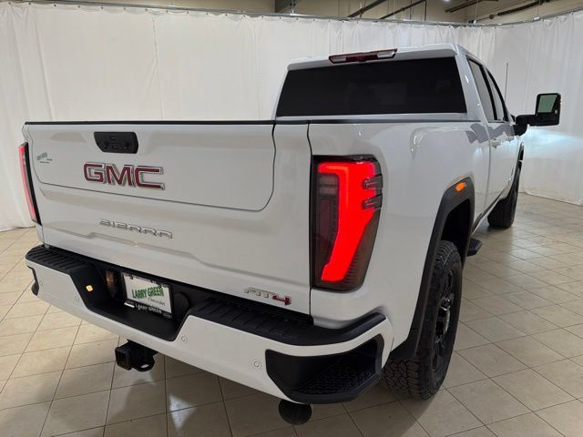 Used 2025 GMC Sierra 2500 AT4 AWD/4WD image 6