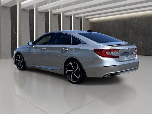Used 2022 Honda Accord Sport image 4