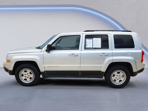 Used 2011 Jeep Patriot Sport w/ PWR Value Group FWD image 6