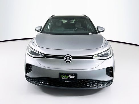 Used 2023 Volkswagen ID.4 S image 2