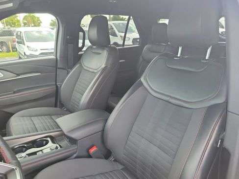 Certified 2025 Ford Explorer ST-Line RWD image 22